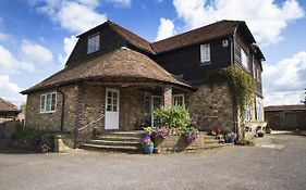 Magpies Lodge